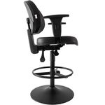 cadeira-caixa-ergonomica-pentagon-com-bracos-sintetico-preto-disco-lado1000x1000