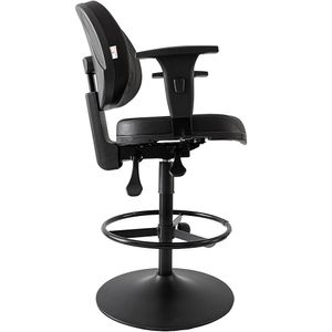 Cadeira caixa ergonômica PENTAGON. Base Disco. Com braços. NR17. Ajuste lombar. Giratória. Alta com aro regulável. Revestimento sintético.